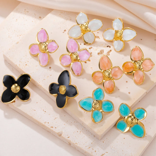 Cazador Flower Studs Stainless Steel Jewellery Set