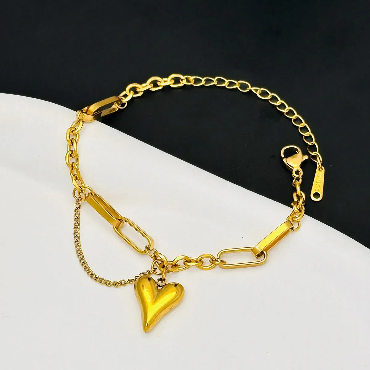Elegant Heart Bracelet 316L Steel
